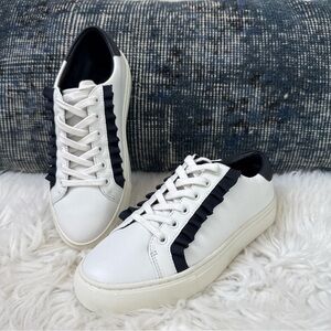 Tory Burch Ruffle Sneaker NEW! 6.5 Leather